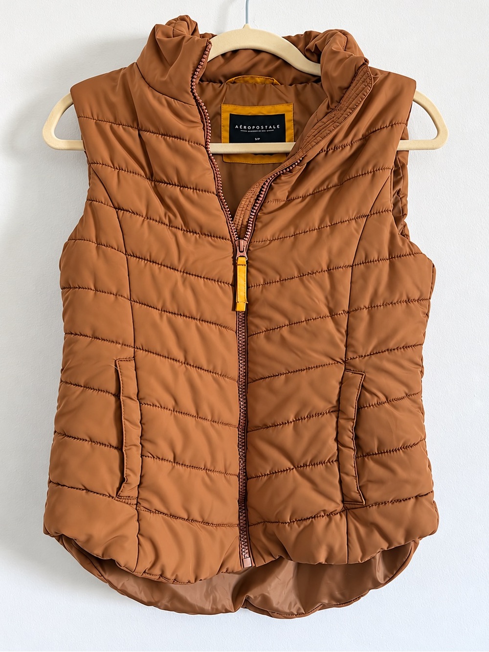 Aeropostale Women's Pants with Navy Label and Mustard Trim